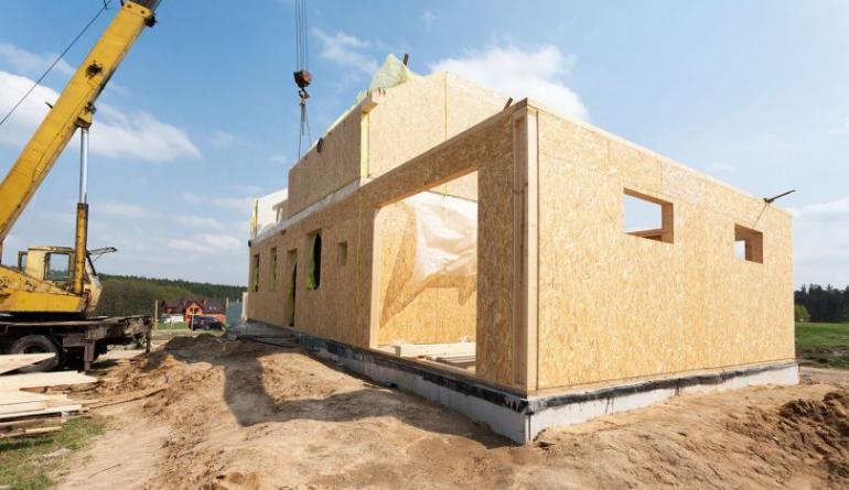 Как правильно строить каркасный дом – от фундамента до внутренней отделки